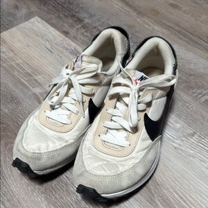 Nike Athletic Shoes in Cream and Black